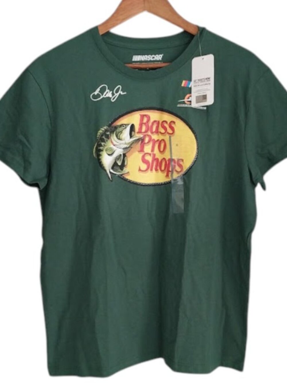 NASCAR Bass Pro Shops graphic t-shirt Womens Size M Green Dale Earnhardt Jr.